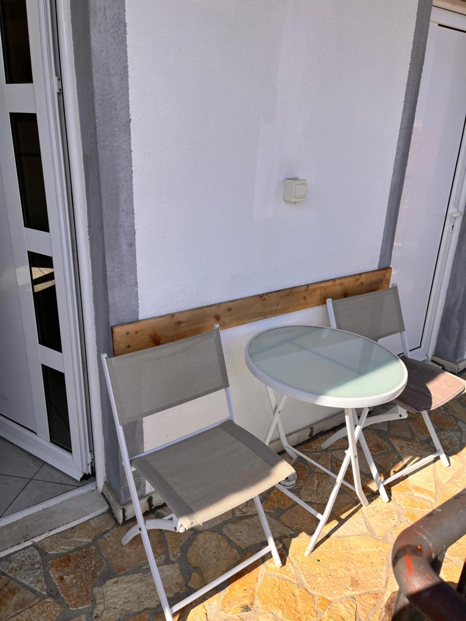 Apartments Apartmani Bojana Utjeha Exterior photo